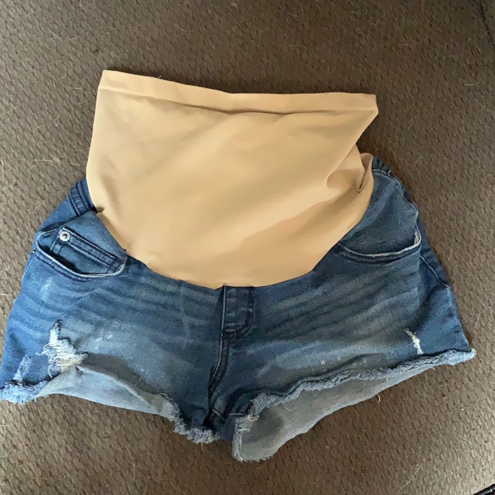 Maternity denim shorts (small)